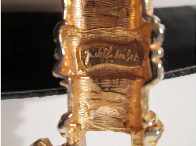 Judith Leiber Cinturones Negro 